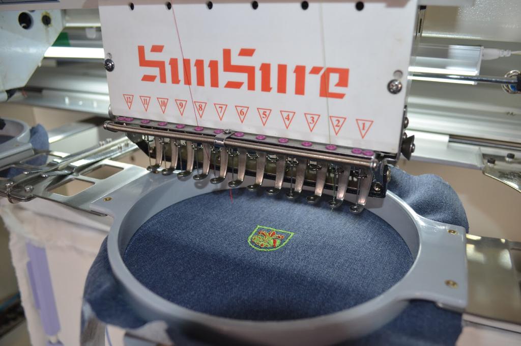 Máquina de Bordar Sunsure SS 1201